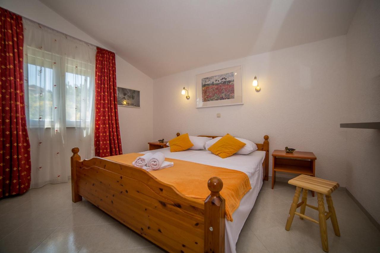 Apartman Bangel Lokva Rogoznica Exterior foto