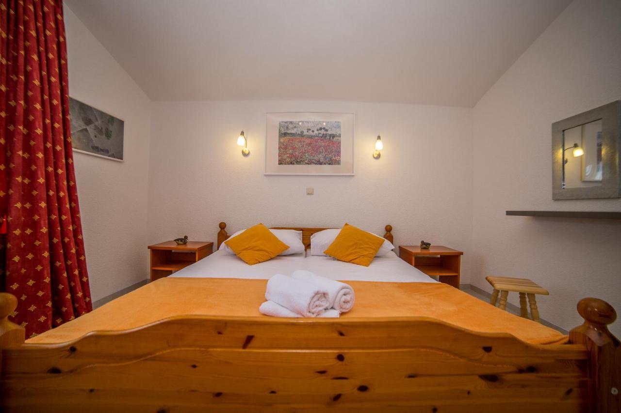 Apartman Bangel Lokva Rogoznica Exterior foto